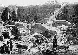 Royal Cemetery of Ur excavations (B&W).jpg