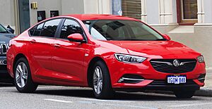 2018 Holden Commodore (ZB MY18) LT sedan (2018-08-06) 01a