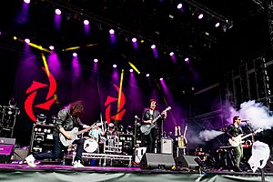 Halestorm - 2019158165948 2019-06-07 Rock am Ring - 0148 - 5DSR0433