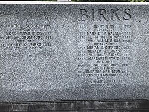 Monument Henry Birks 2