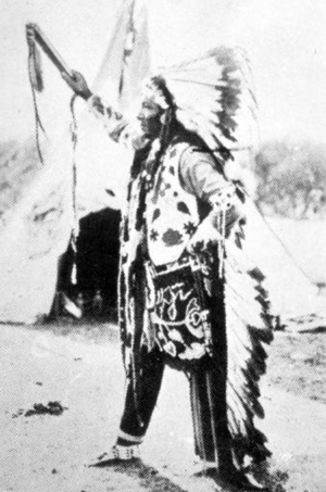 Peopeo Kiskiok Hihih ("White Bird") of the Nez Perce.png