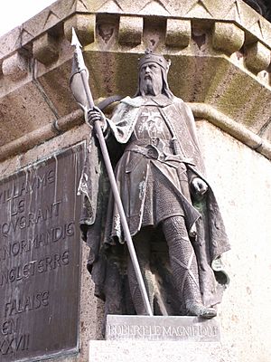 Robert magnificent statue in falaise
