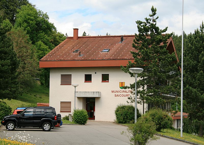 Saicourt Gemeindehaus 7905