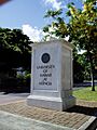 Stone marking the entrance to University of Hawaiʻi at Mānoa
