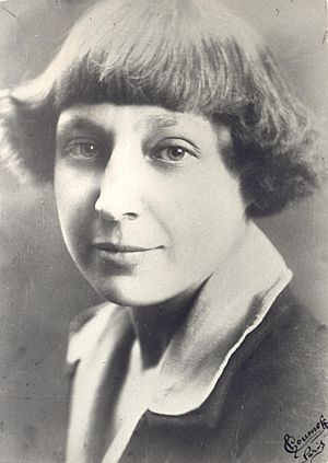 Tsvetaeva in 1925