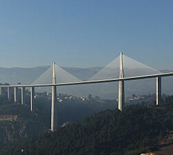 Viaduto do Corgo (Corgo Viaduct), Vila Real, Portugal (2015-01) (17679614363)2
