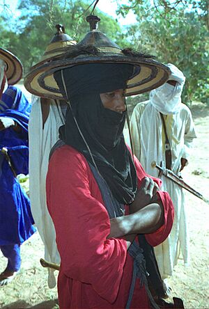 1997 275-27 Wodaabe fashion