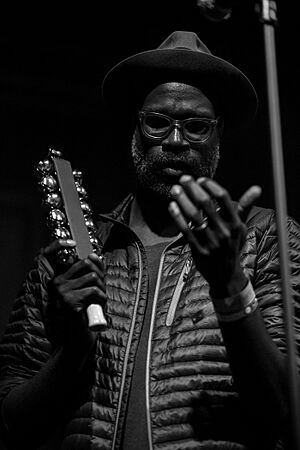 2015 Tv On The Radio-Main Stage-Treefort-Credit-Rase Littlefield (16980207231).jpg