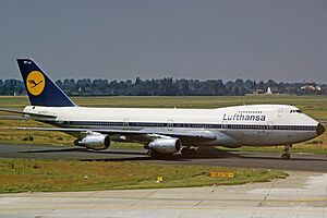 Boeing 747-230B Lufthansa D-ABYT, DUS Düsseldorf (Duesseldorf International), Germany PP1167230564
