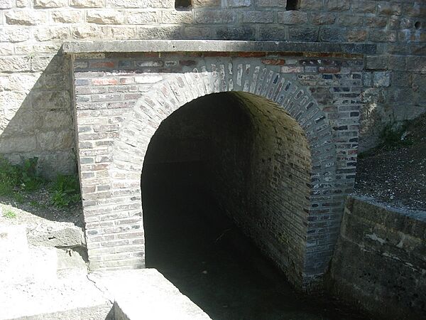 Fontvannes source de la Vanne