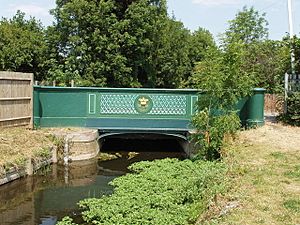 Longford River bridge with William IV 1834 sign - geograph.org.uk - 196512.jpg