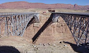 Navajo Bridge (May 2006).jpg