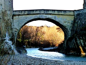 Pont de Vaison.jpg