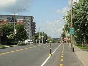 Quebec Route 122 through Drummondville