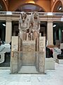 Statua colossale di Amenhotep III e tiye con henuttaneb 01