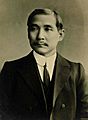 Sun Yat Sen portrait 2