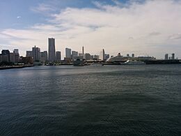 View from Hikawa maru, Yokohama (15988315167)