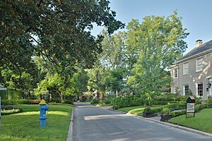 West Eleventh Place District