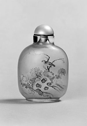 Ye Zhangsan - Snuff Bottle with Birds and Flowers - Walters 47586