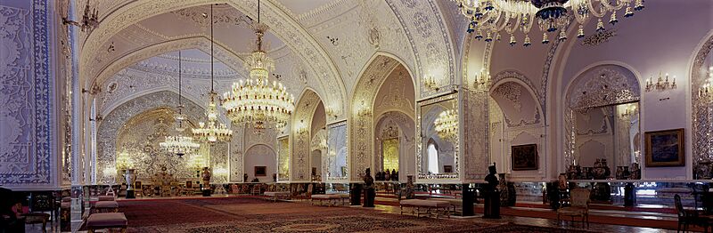 تالار تاجگذاری