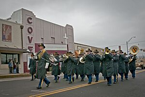 1st Cavalry Division Band leads Children's Christmas Parade 131214-A-ZU930-015