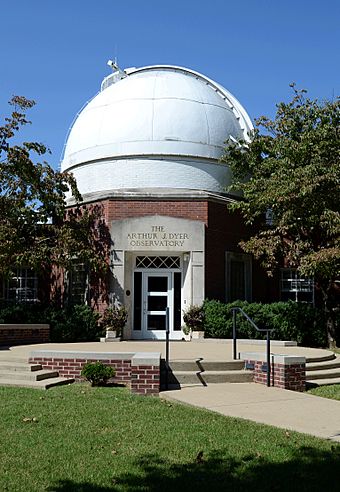 Arthur J. Dyer Observatory Brentwood TN 2014.jpg