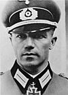 Bundesarchiv Bild 183-B22619, Ritterkreuzträger, Reuter (cropped).jpg