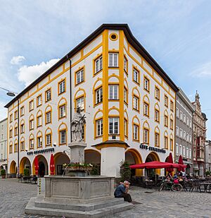 Fuente de Juan Nepomuceno, Rosenheim, Alemania, 2019-05-19, DD 63