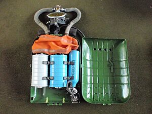IDA-71 with lid of casing opened showing interior P5167777