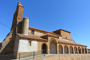 Iglesia de San Babilés, Quintanilla del Olmo 03.jpg