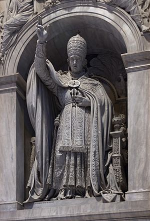 Leo XII statue de Fabris 1836 Saint Peter's Basilica Vatican City