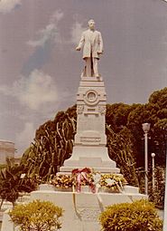 Statue of Morel Campos
