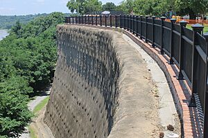 Stone wall to protect Natchez, MS, from the river IMG 6942