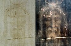 Turin shroud positive and negative displaying original color information 708 x 465 pixels 94 KB.jpg