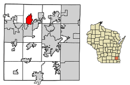 Location of Chenequa in Waukesha County, Wisconsin.