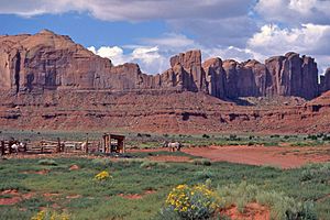 00 5891 Monument Valley. - Navajo Indian Reservation