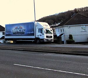 Brace's bread lorry, Malpas Road, Newport - geograph.org.uk - 4897152.jpg