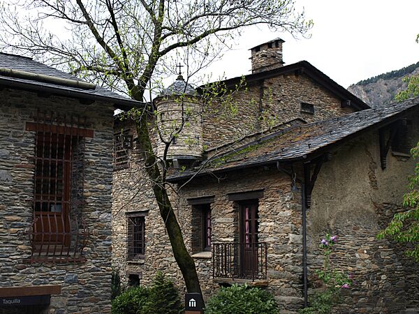 Casa d'Areny-Plandolit (Ordino) - 2