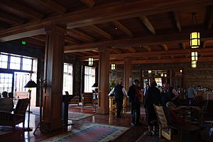 Crater Lake Lodge lounge 2013 - Oregon
