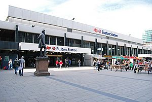 Euston station (6440812053)