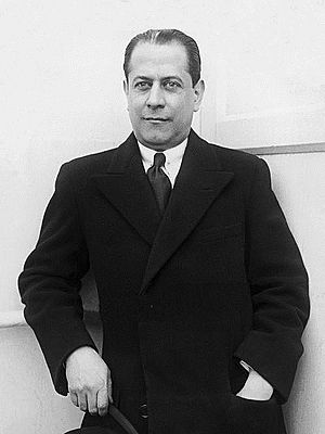 Capablanca in New York World (1925) by Edward Winter