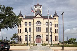 The Karnes County Courthouse in Karnes City
