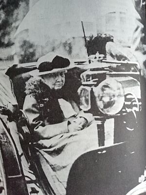 La princesse Charlotte de Belgique, impératrice du Mexique à Bouchout vers 1914