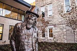 Leon Russell Statue