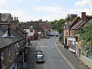 Madeley High Street - geograph.org.uk - 4329231.jpg