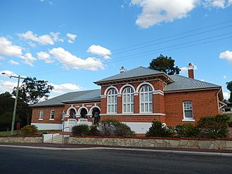 Photograph of the front of the courthouse (from the road)