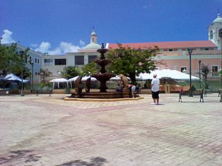 Plaza de Recreo de Fajardo PR - panoramio