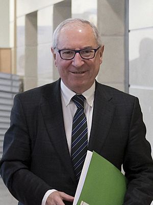 (Miguel Ángel Palacio) Díaz Tezanos presenta el borrador de la Estrategia contra el Cambio Climático que contiene 101 medidas concretas "para un cambio de modelo de vida"