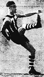 1936, Bob Quinn, kicking motion, The News (Adelaide)