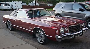 1975 Dodge Charger SE (28393702995) (cropped)